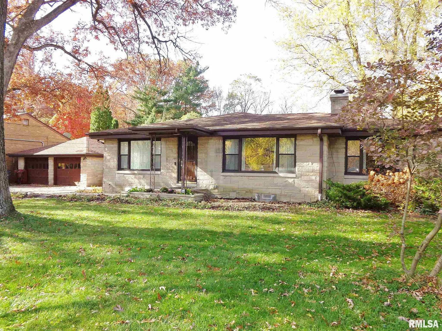 100 Reinders Rd photo 1