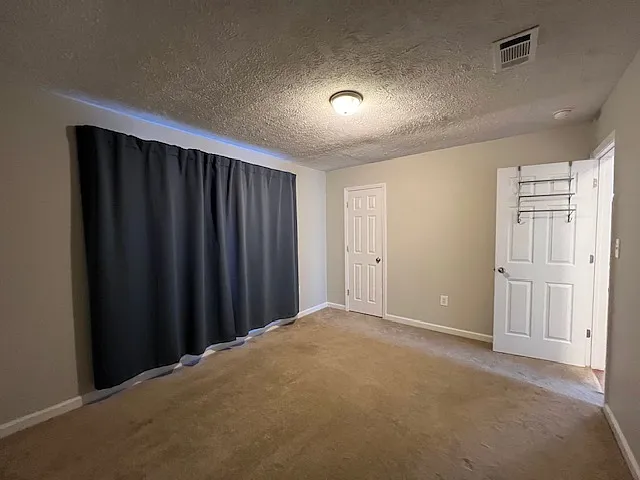 409 Westview Ln — Photo 9