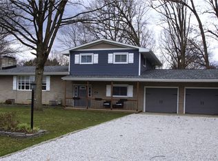 107 S Tamarack Rd, Akron, OH 44319