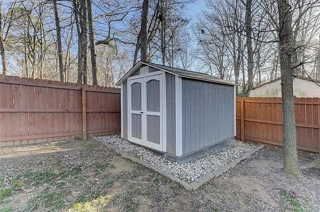 610 Riverwood Rd — Photo 30
