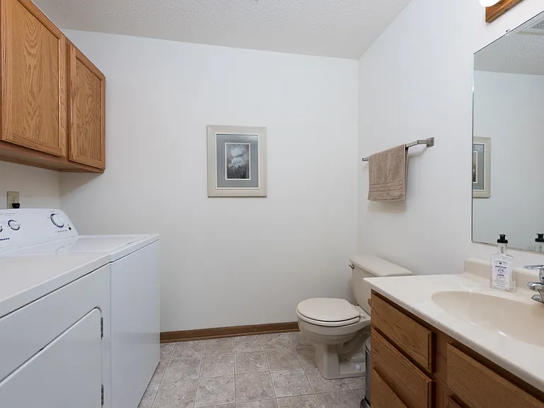 1523 Sheridan Rd — Photo 13