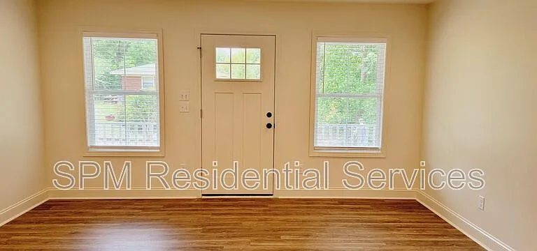 320A Wood Dale Dr — Photo 2