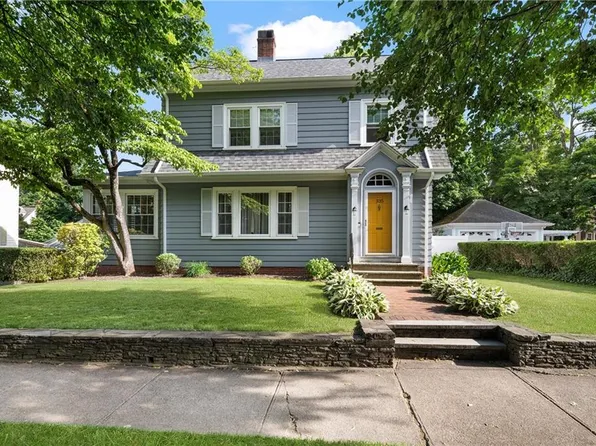 335 Doyle Ave, Providence, RI 02906