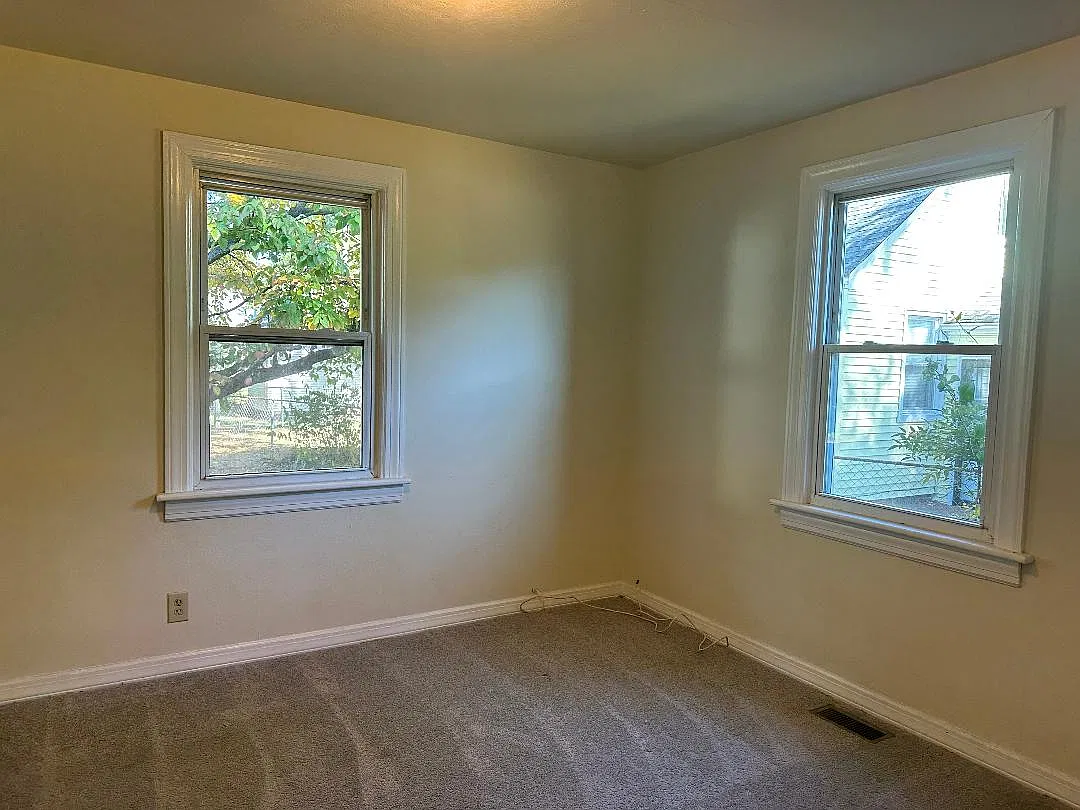 2 bed, 1200 sqft, $1,495 — Photo 4