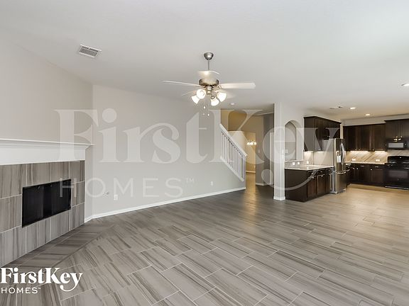 4th image of 10107 Stone Briar Dr