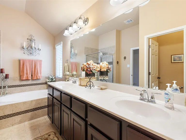 6608 Antigo Ln — Photo 21