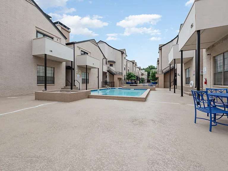 3901 Travis St — Photo 19