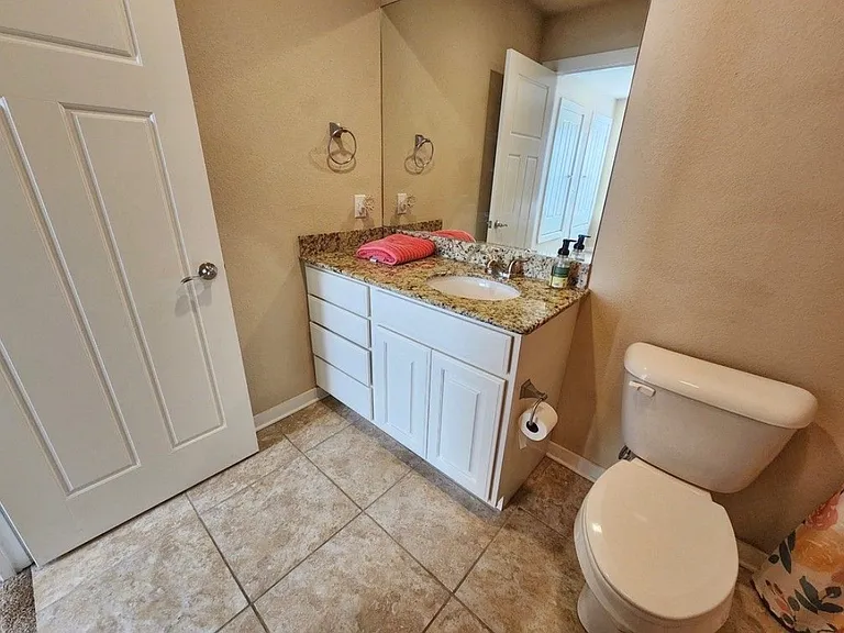 2800 Arbor Rd — Photo 15