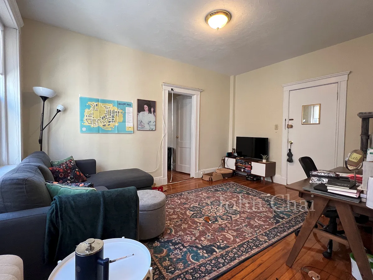 Building Photo - 64 Woodstock Ave #14