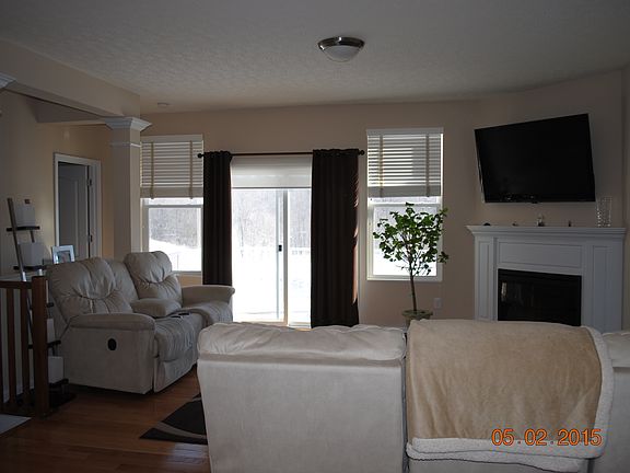 3rd image of 9286 Bridgecreek Dr.