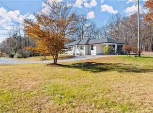 1560 James Burgess Rd, Suwanee, GA 30024