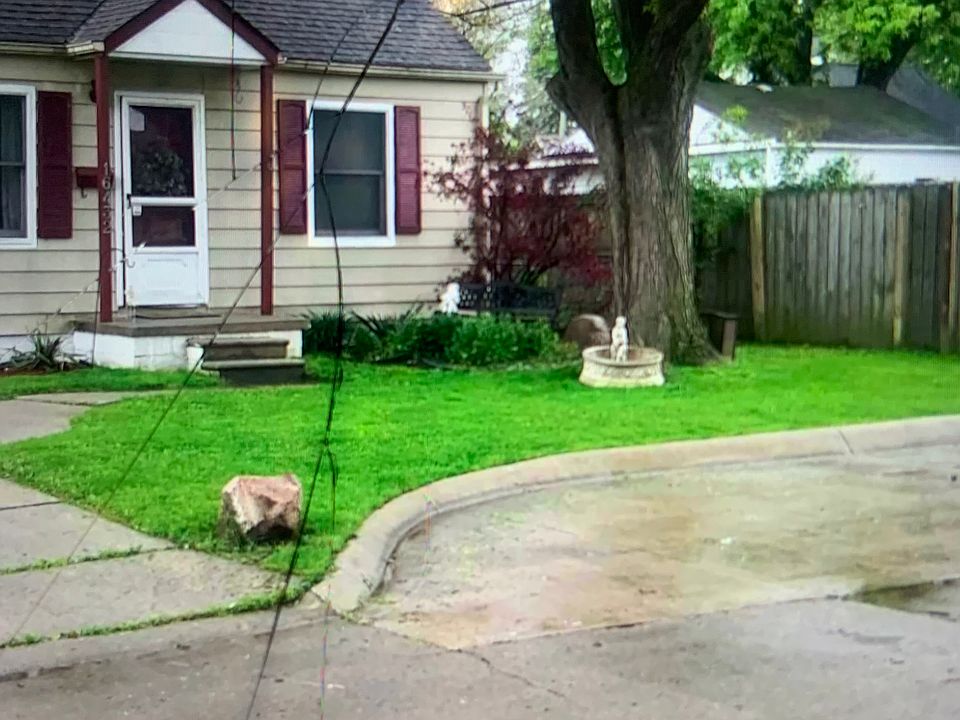 1st image of 16432 Roberts St
