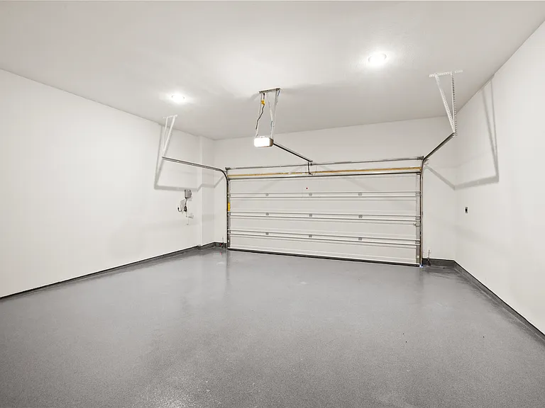 1608 Kit Cir — Photo 28