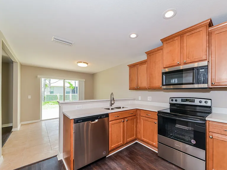 11711 Tempest Harbor Loop — Photo 7