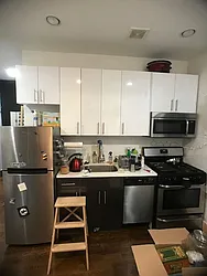 Rented by City Prime Commercial Realty 