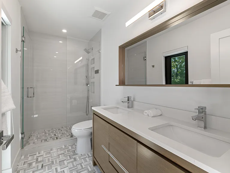 820 Canary Walk — Photo 12