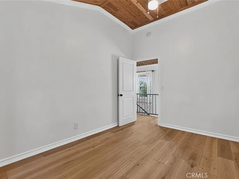 4151 Farmdale Ave — Photo 12
