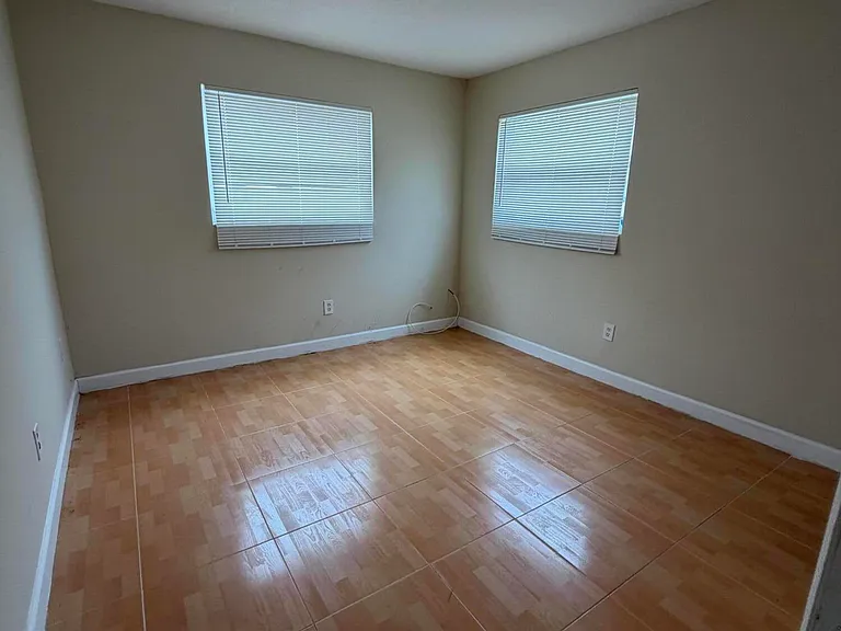 3660 SW 60th Ave #2 — Photo 8