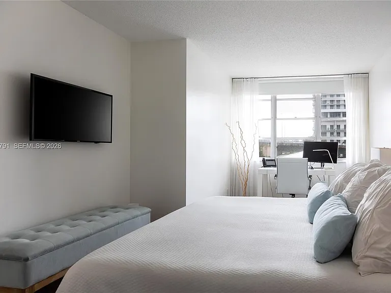 1817 S Ocean Dr #320 — Photo 21