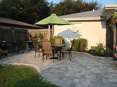 4th image of 2841 Laura Baugh Dr