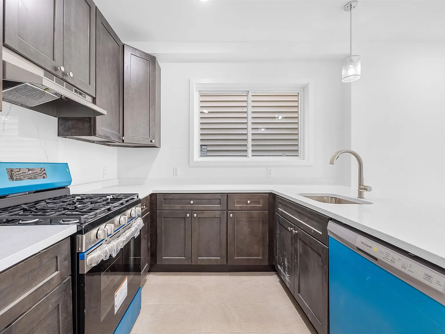 3 bed, 2.0 bath, $3,550 — Photo 3