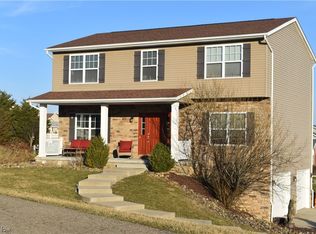 46011 Country Lake Dr, Saint Clairsville, OH 43950