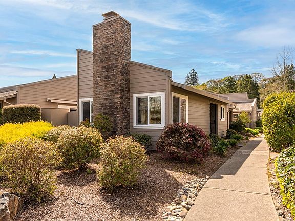 2nd image of 2263 Knolls Hills Circle