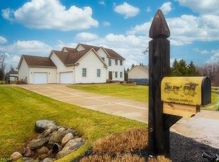 11595 Olde Stone Ct, Concord Township, OH 44077