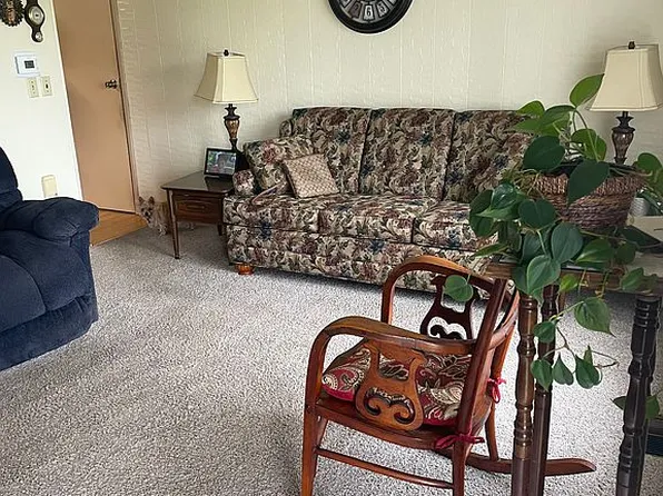 465 Hill St, Bucyrus, OH 44820