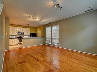 83 Dennis St, Houston, TX 77006