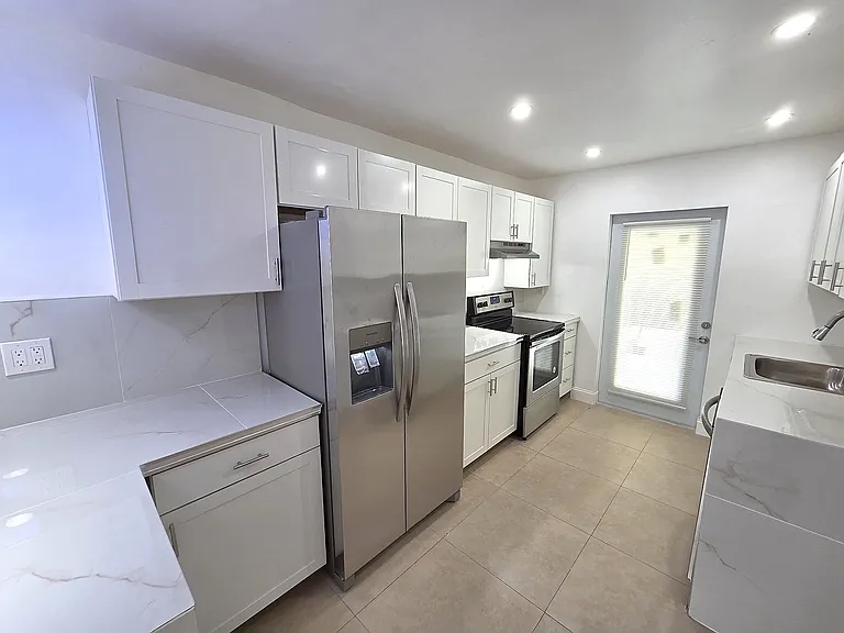 19356 SW 103rd Ct — Photo 6