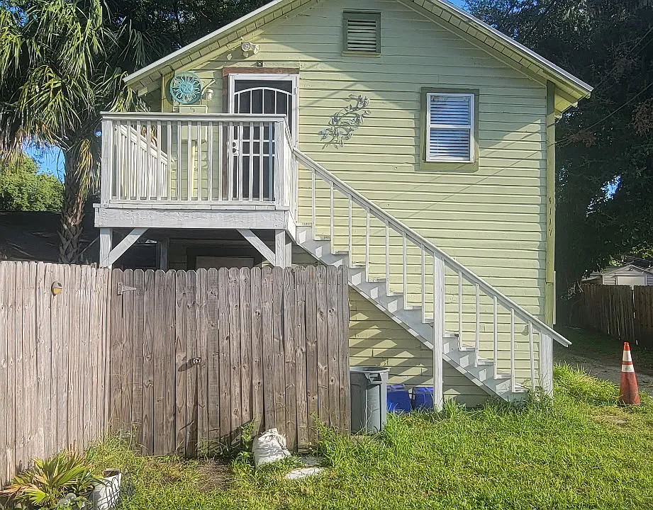 1117 Myrtle Ave