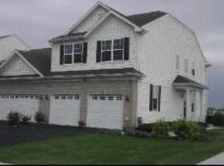 1036 Como Cir, Hampshire, IL 60140