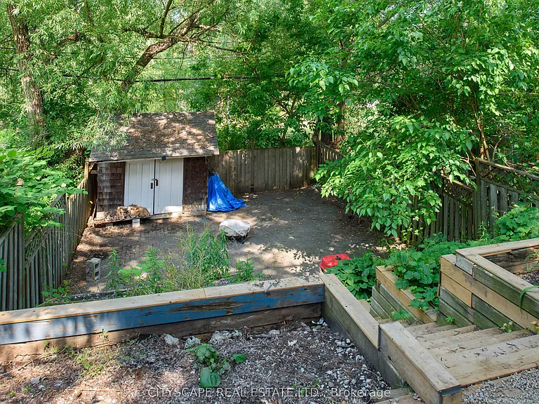 193 Coxwell Ave #UPPER — Photo 17