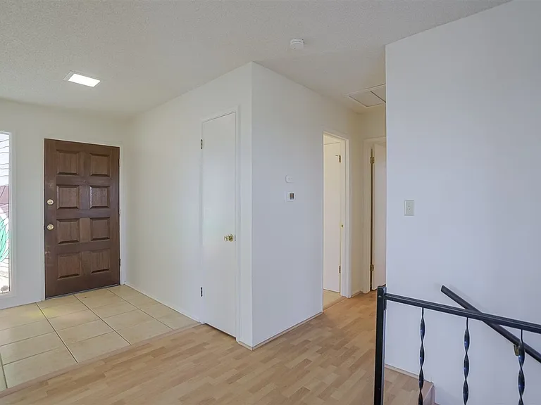 2270 Sandia Dr — Photo 5