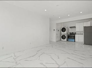 64 N 8th St #3R, Brooklyn, NY 11249