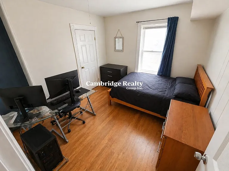 33 Jefferson St #3T — Photo 6