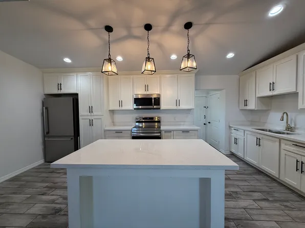 1050 W Rosewood Dr, Yuma, AZ 85364
