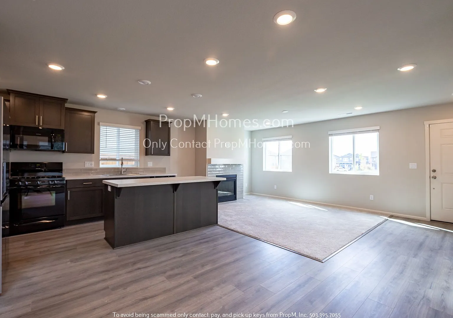 Modern Three Bedroom Home in Woodburn! — Photo 3