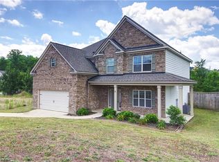 3 Sweet Birch Dr, Phenix City, AL 36869