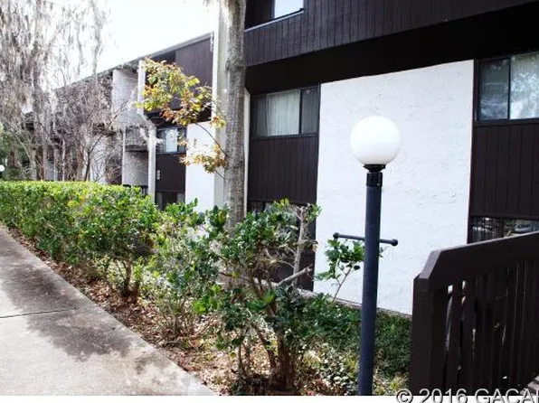 2730 SW 14th Dr, Gainesville, FL 32608