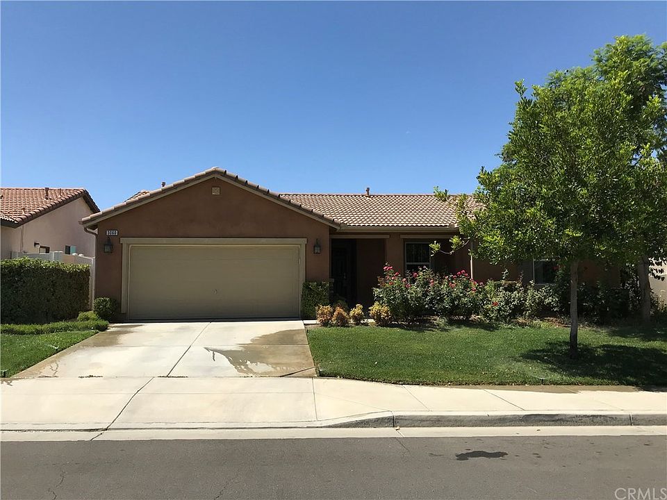 1st image of 3060 Gazania Dr