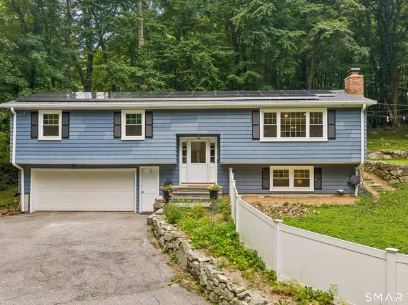 233 Hattertown Road, Newtown, CT 06470