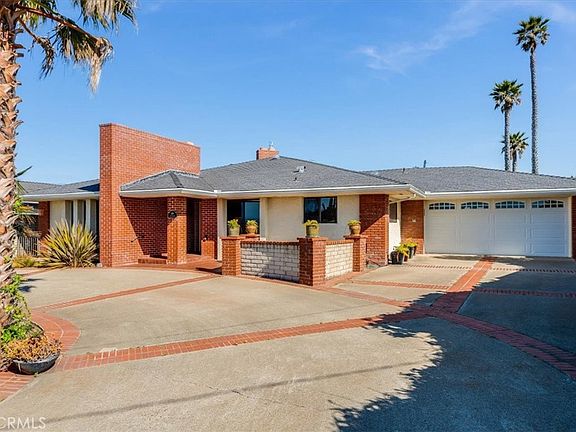 3rd image of 489 Sunset Ct