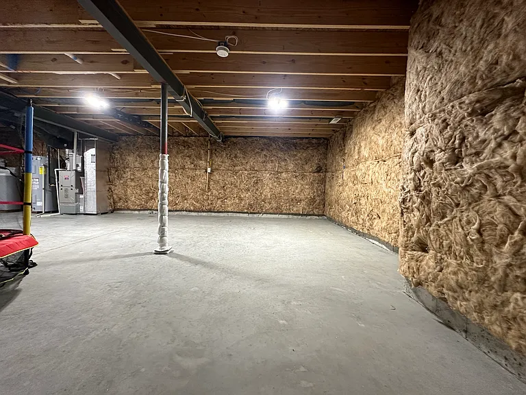 716 Yorkshire Dr — Photo 28