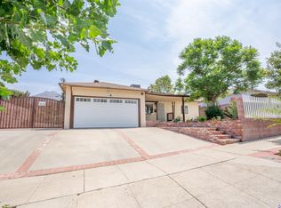 11114 Leolang Ave, Sunland, CA 91040