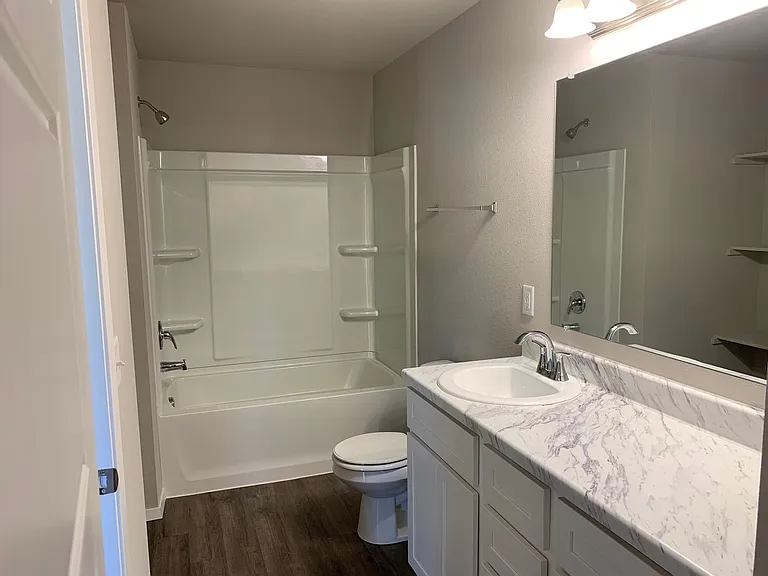 2001 S Amarillo Dr — Photo 16
