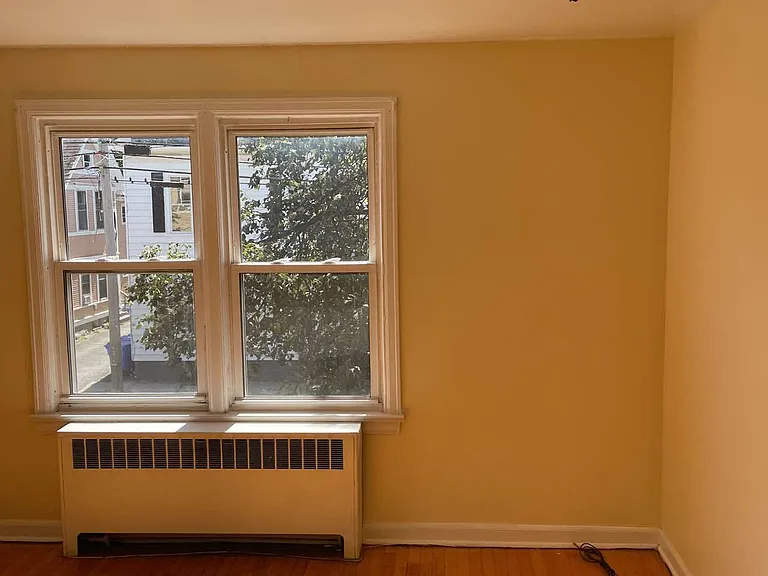 38 1/2 Grant St — Photo 19