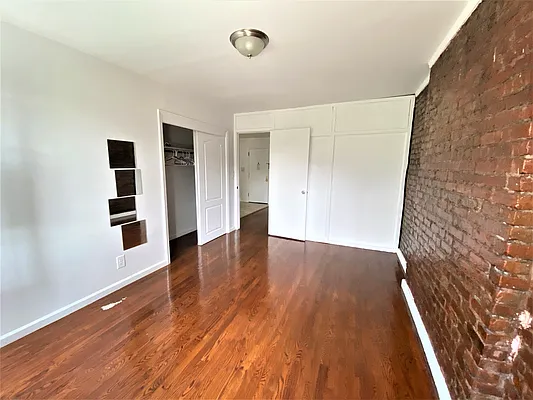 Rented by Douglas Elliman | media 28