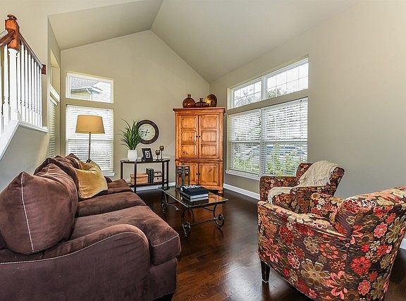 3rd image of 1441 Baron Ct